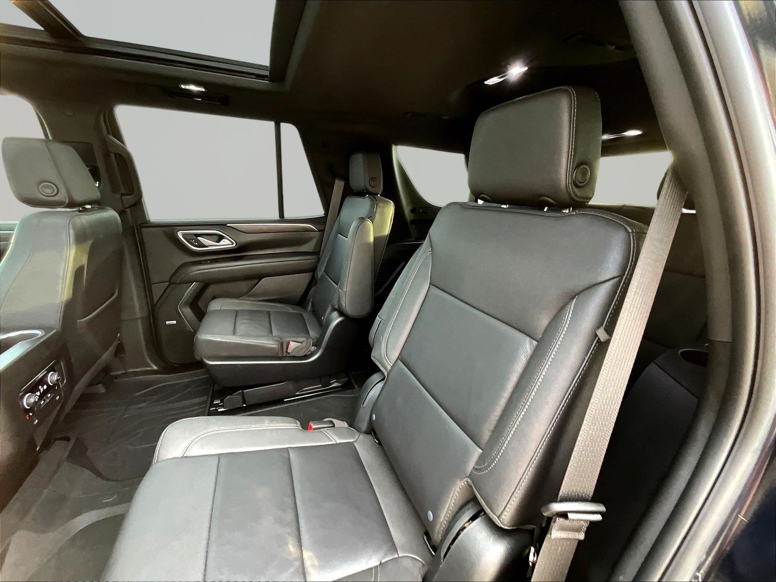 Used 2023 Chevrolet Tahoe LT w/ LT Signature Plus Package AWD/4WD image 22