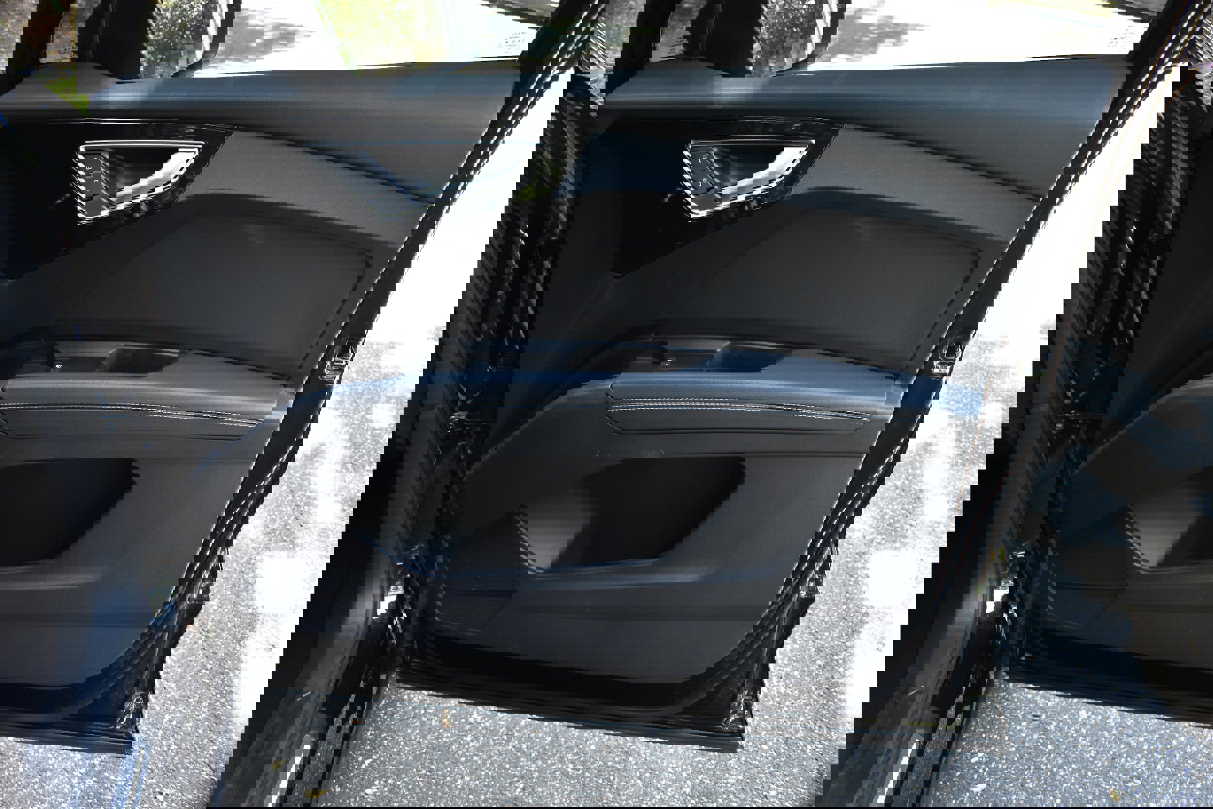 Used 2022 Audi Q4 e-tron Premium Plus w/ Premium Plus image 29