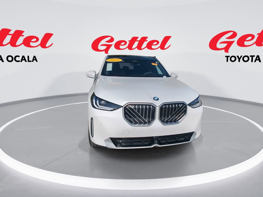 Used 2025 BMW X3 xDrive30i w/ Premium Package image 3