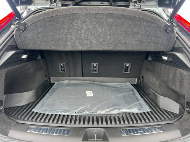 Used 2024 Cadillac XT4 Premium Luxury AWD/4WD image 15