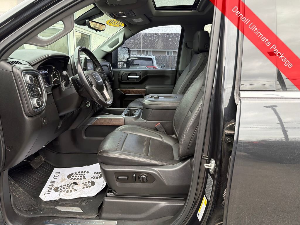 Used 2020 GMC Sierra 3500 Denali w/ Denali Ultimate Package image 11