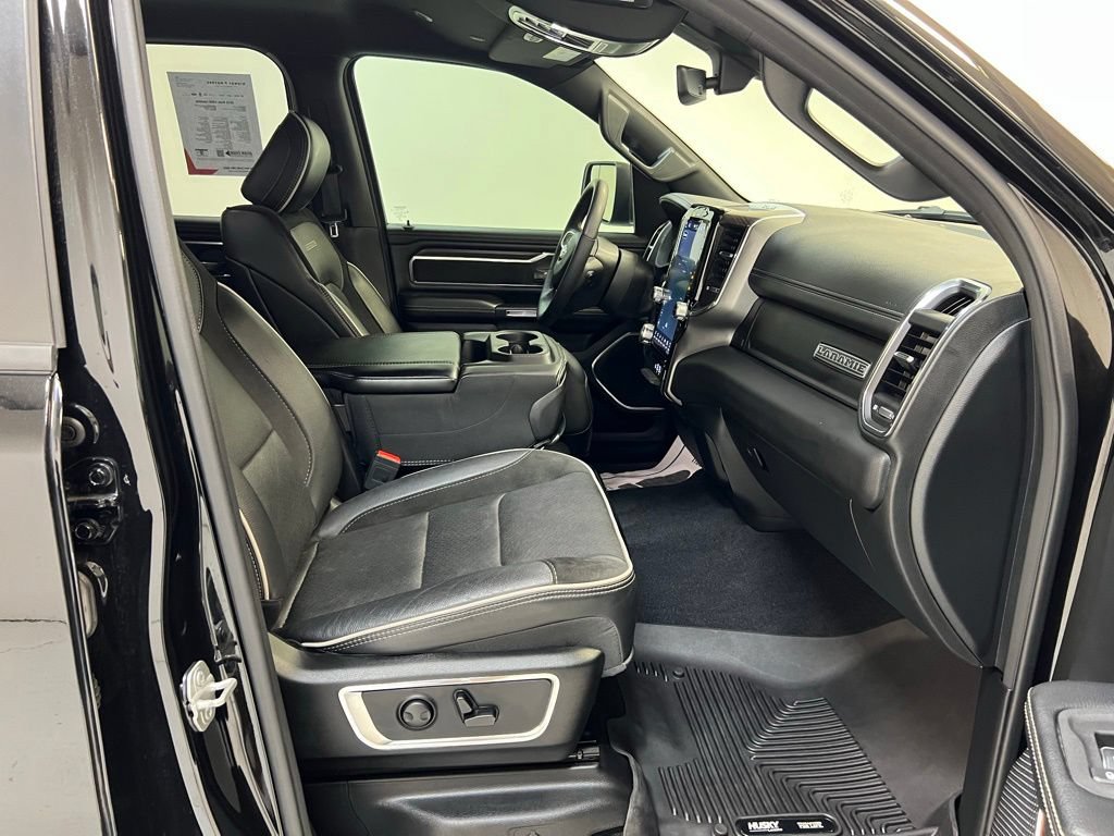 Used 2025 RAM 1500 Laramie AWD/4WD image 29