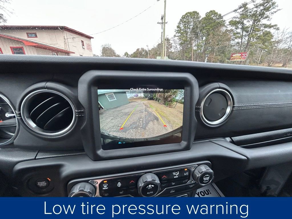 Used 2023 Jeep Wrangler Unlimited Sahara w/ Cold Weather Group image 40