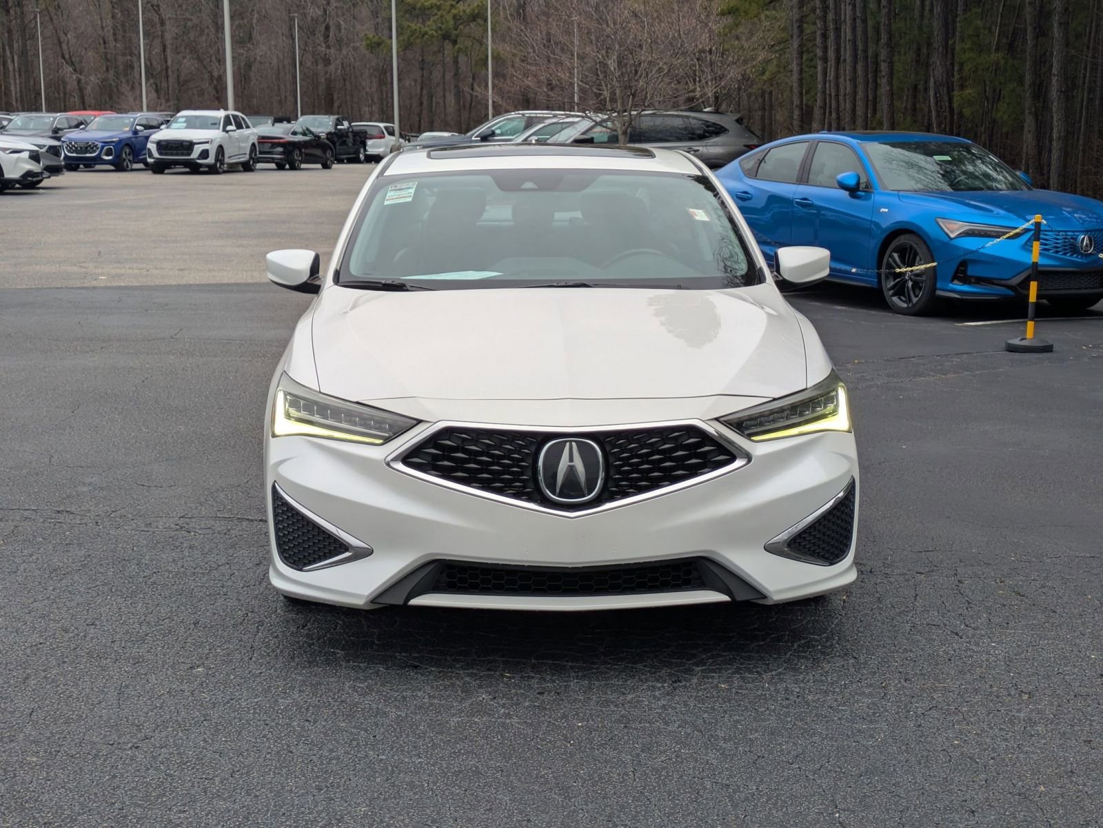 Used 2019 Acura ILX Base image 2