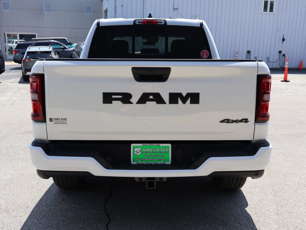 New 2026 RAM 1500 Express AWD/4WD image 29