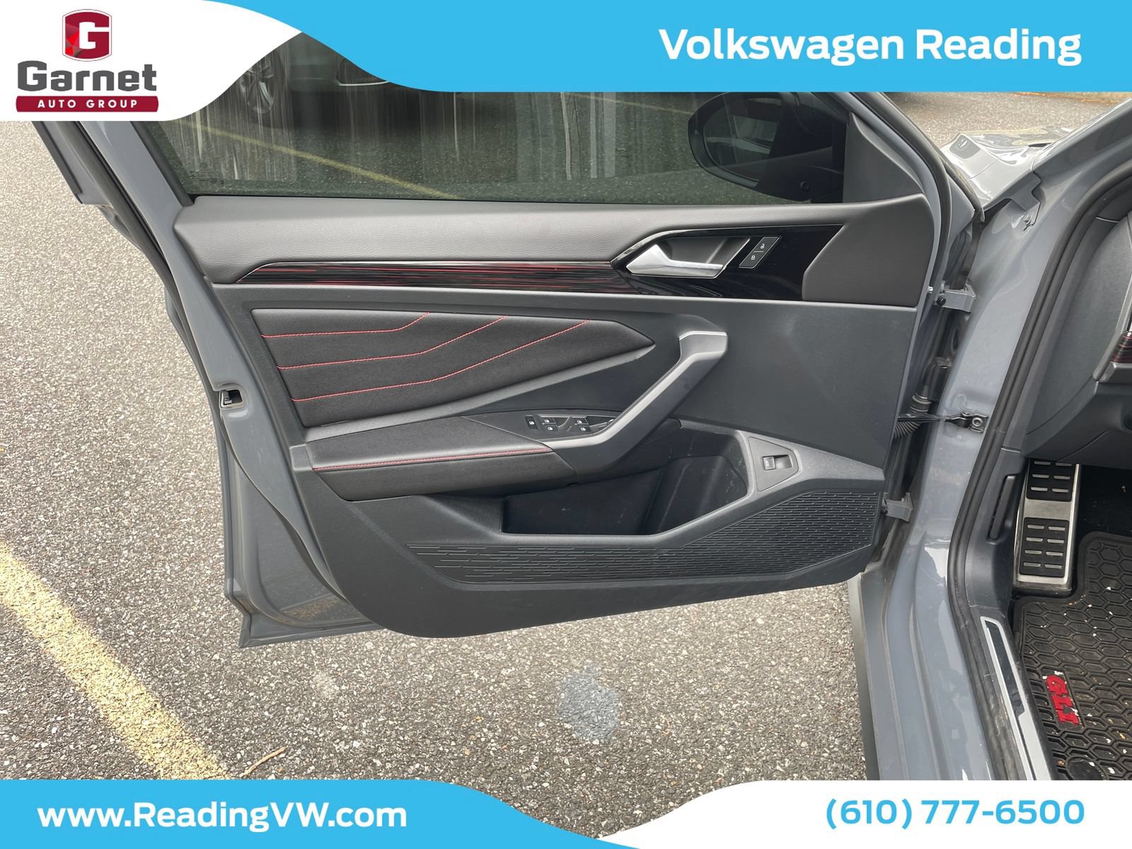 Certified 2024 Volkswagen Jetta GLI Autobahn w/ GLI Black Package FWD image 15