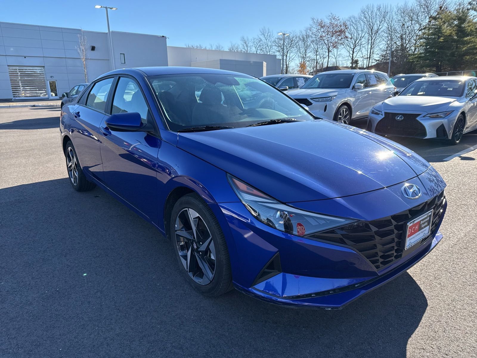 Used 2023 Hyundai Elantra SEL w/ Convenience Package image 3