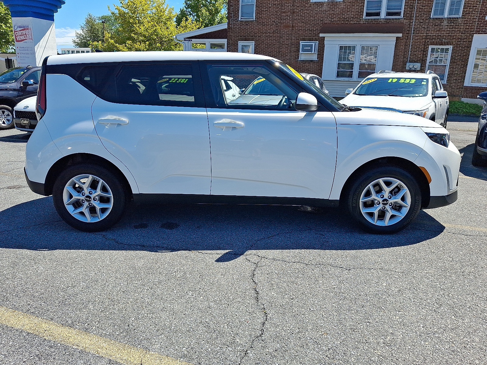 Used 2025 Kia Soul LX w/ LX Technology Package FWD image 6