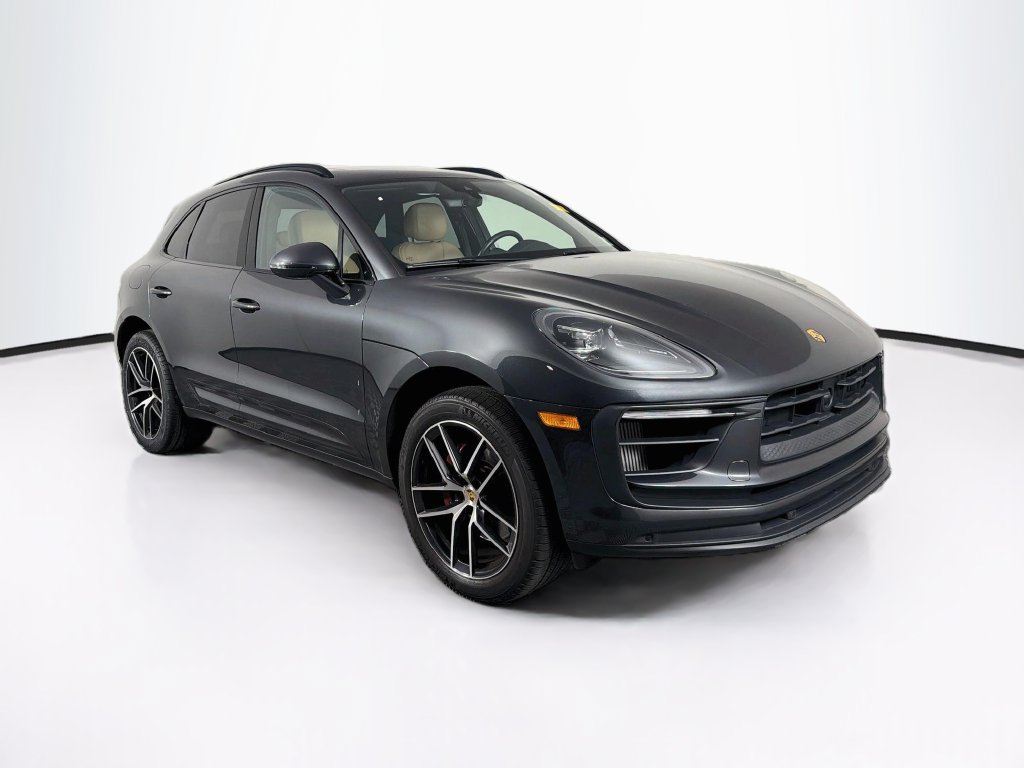 Certified 2023 Porsche Macan S AWD/4WD image 7