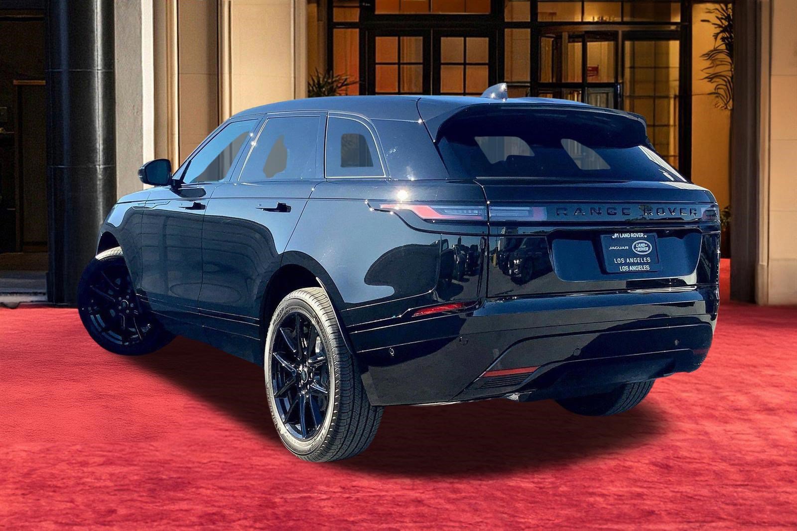 Used 2026 Land Rover Range Rover Velar Dynamic SE AWD/4WD image 2