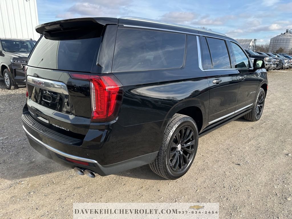 Used 2021 GMC Yukon XL Denali w/ Denali Premium Package image 5