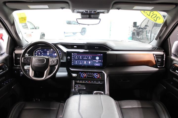 Used 2023 GMC Sierra 1500 Denali w/ Denali Reserve Package image 2