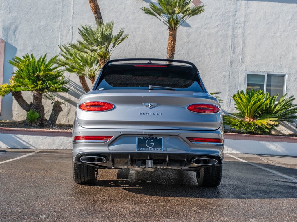 Used 2021 Bentley Bentayga Speed AWD/4WD image 33