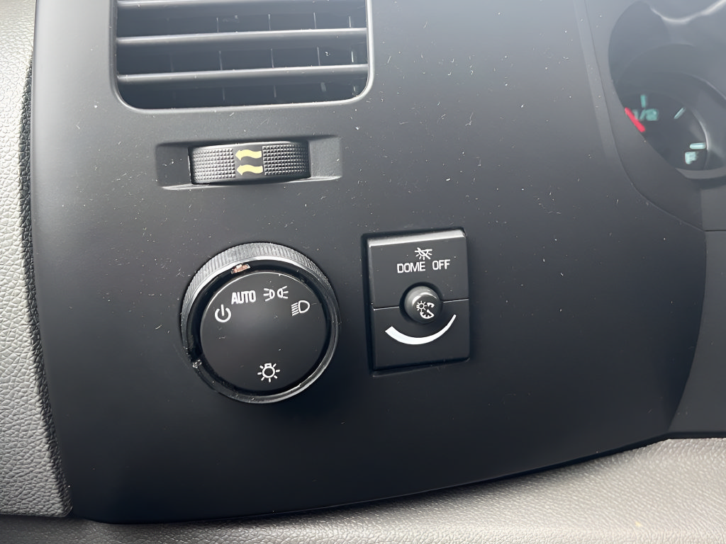 Used 2011 Chevrolet Silverado 1500 W/T RWD image 15