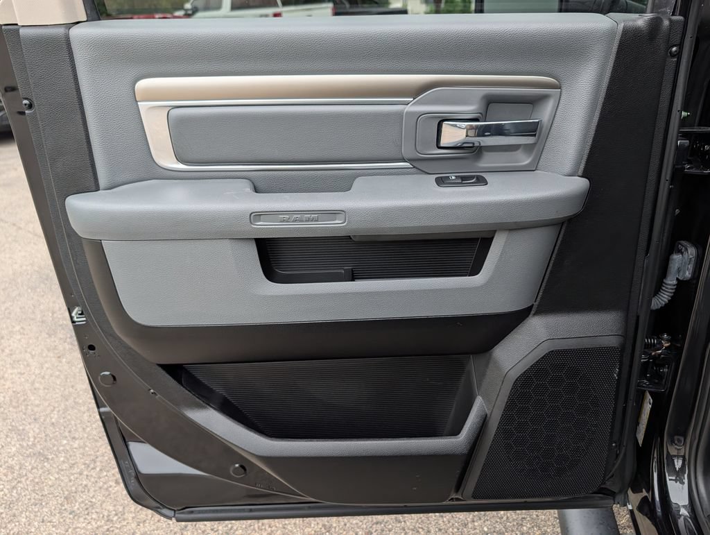 Used 2018 RAM 1500 Big Horn AWD/4WD image 23