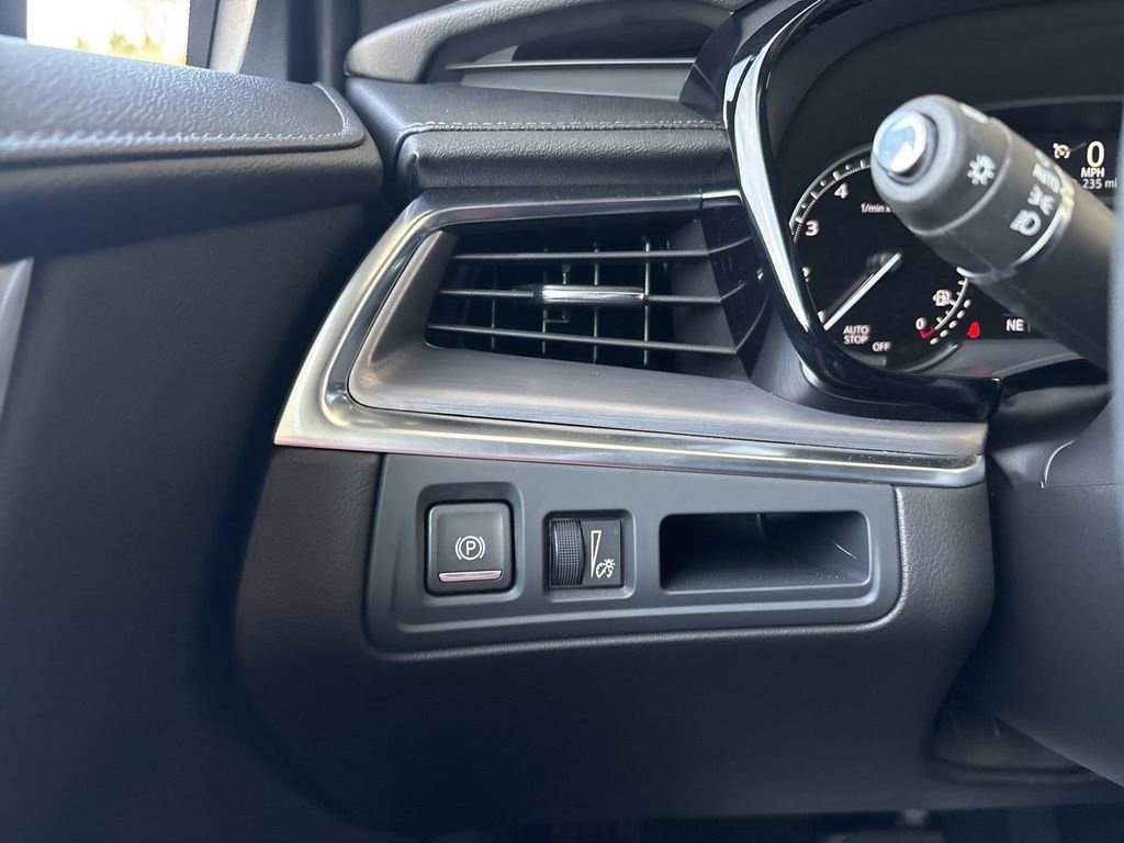 Certified 2024 Cadillac XT5 Luxury image 17