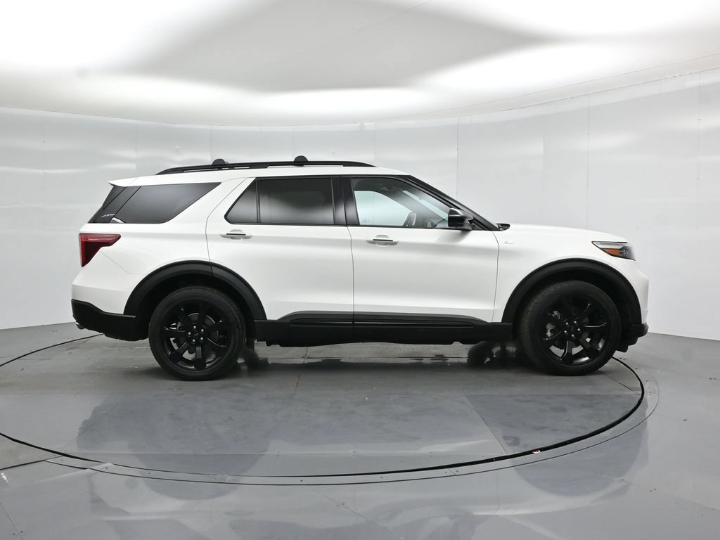 Certified 2023 Ford Explorer ST-Line w/ Class IV Trailer Tow Package AWD/4WD image 26