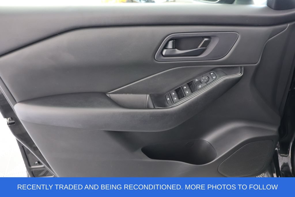 Used 2024 Nissan Rogue S AWD/4WD image 24