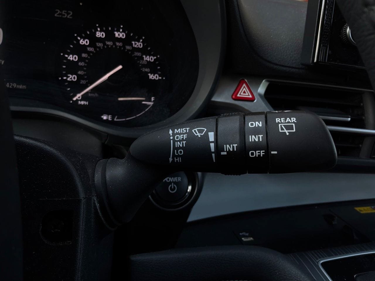 Used 2026 Toyota Sienna XLE FWD image 44