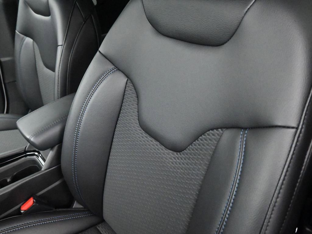 New 2026 Jeep Compass Latitude w/ Sun and Sound Group image 13