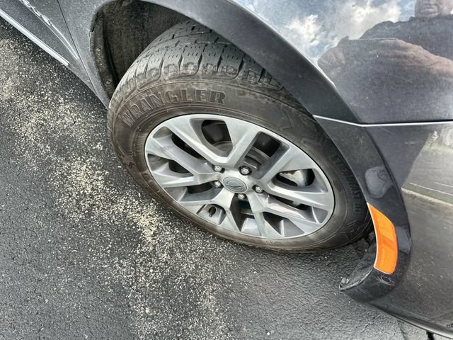 Used 2022 Chrysler Pacifica Pinnacle FWD image 12