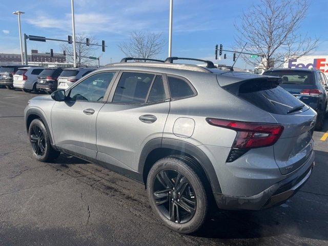 Used 2025 Chevrolet Trax ACTIV image 3