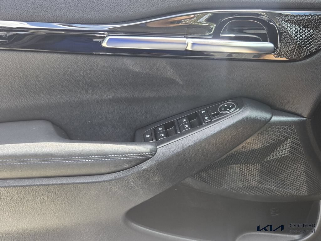 Certified 2023 Kia Seltos S w/ Navigation Package FWD image 29