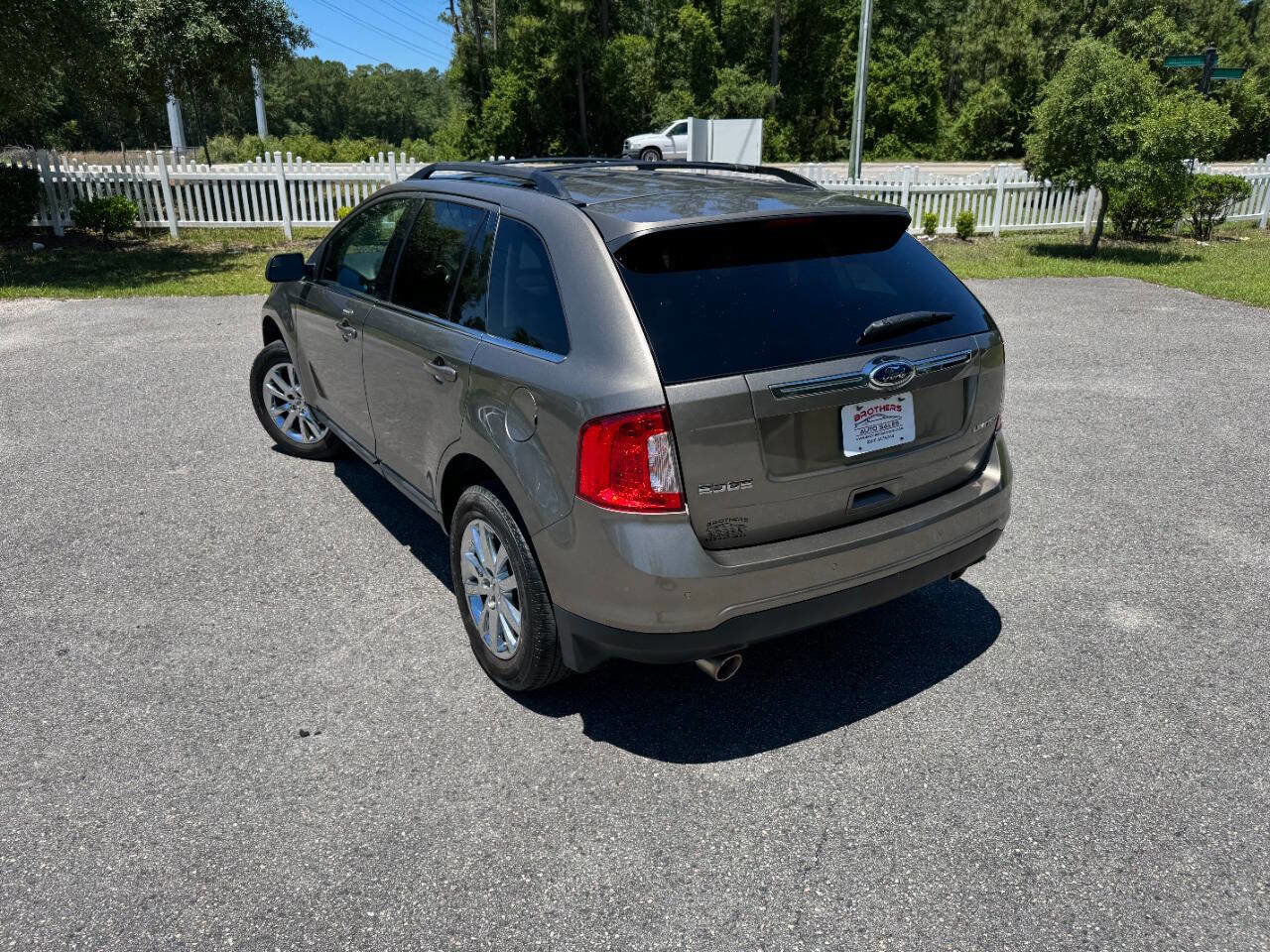 Used 2014 Ford Edge Limited FWD image 4