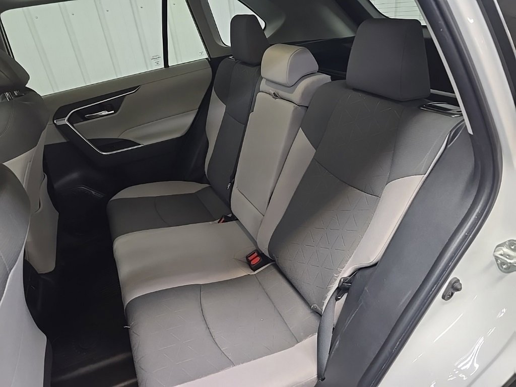 Used 2023 Toyota RAV4 XLE image 32