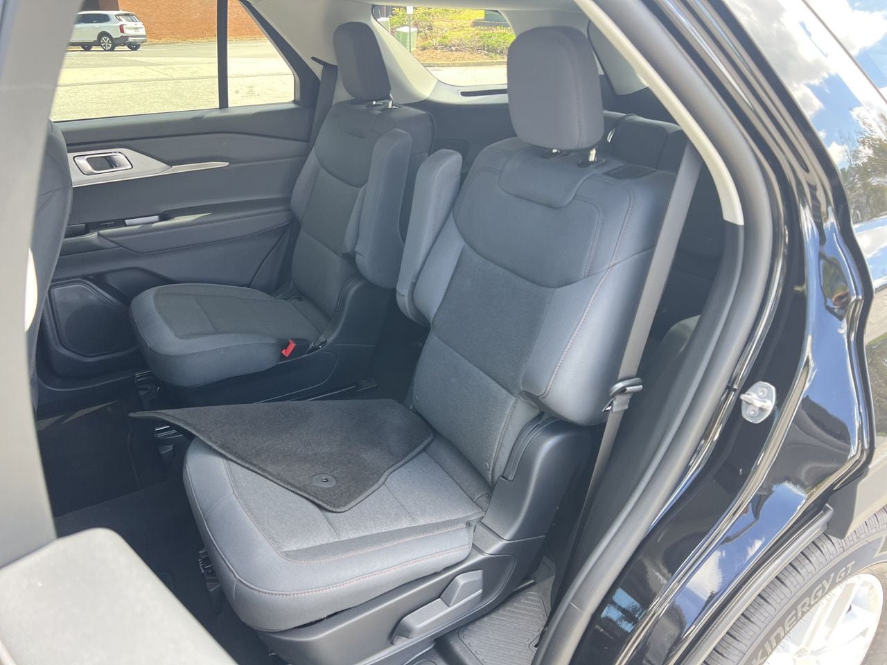 New 2026 Ford Explorer Active RWD image 15