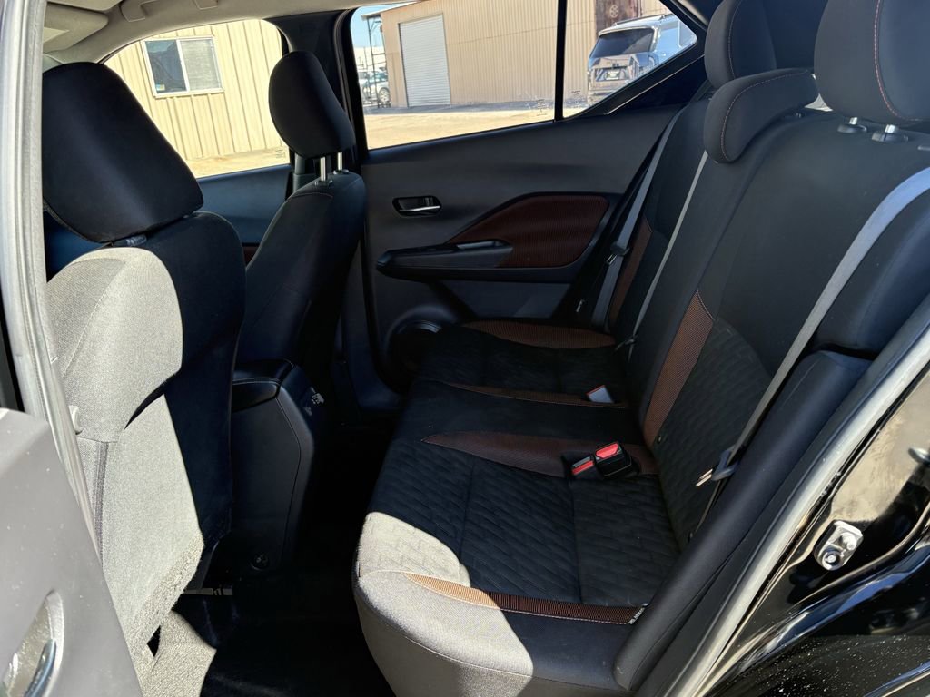 Used 2023 Nissan Kicks SR image 23