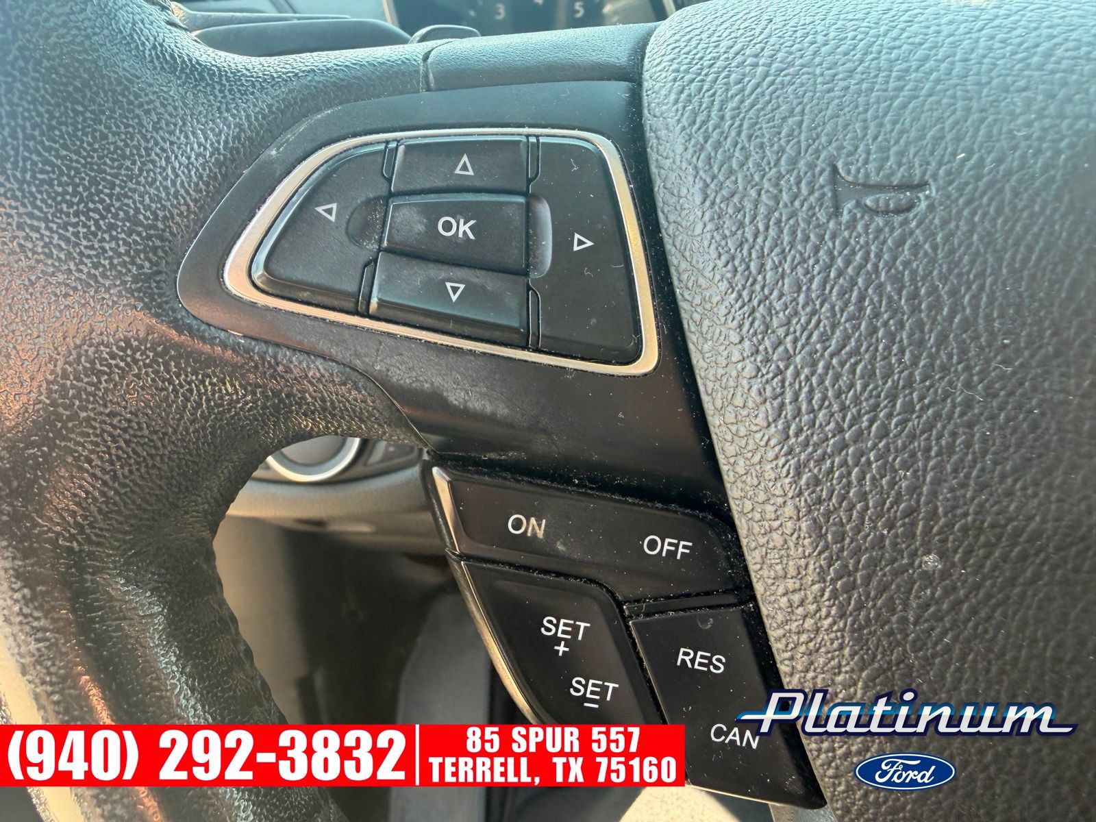 Used 2017 Ford Escape SE w/ SE Leather Comfort Package FWD image 21
