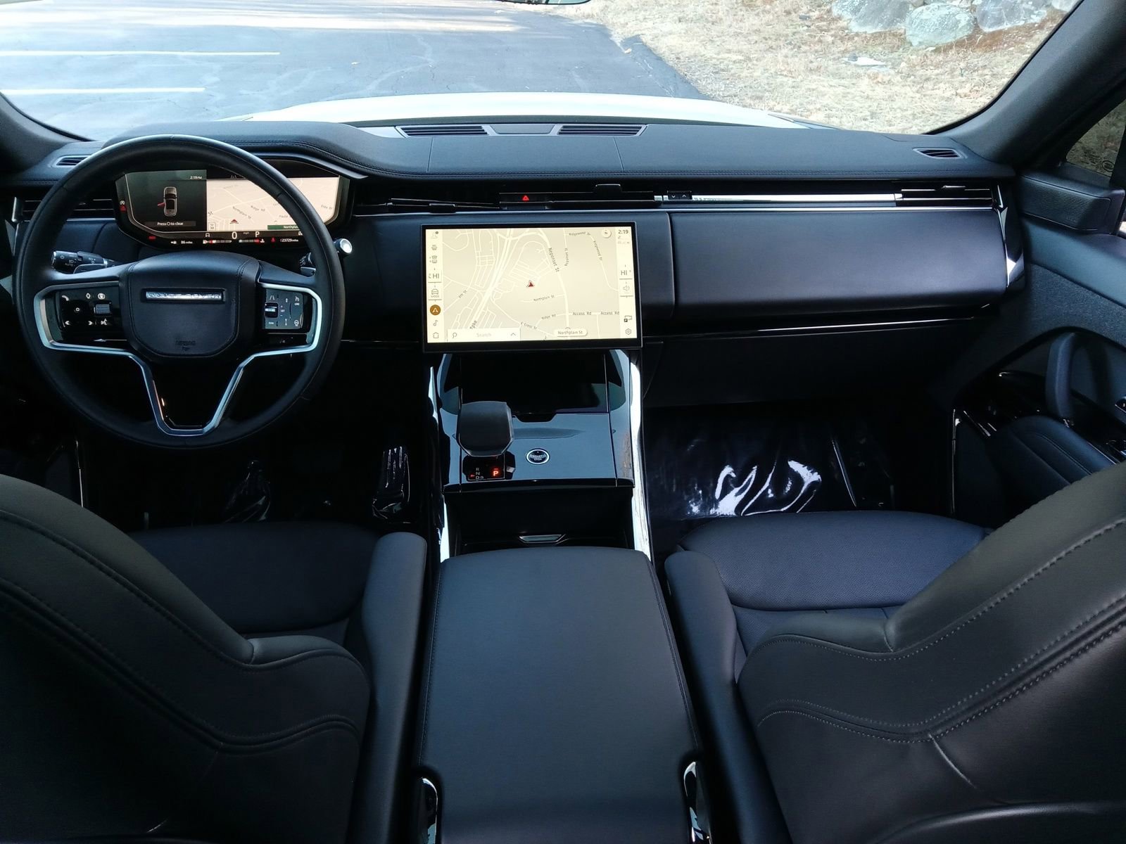 Used 2024 Land Rover Range Rover Sport SE image 15