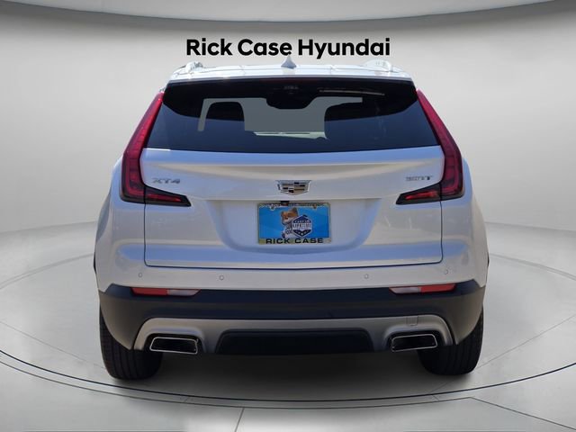 Used 2022 Cadillac XT4 Premium Luxury w/ Enhanced Visibility Package image 5