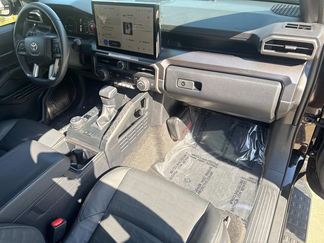 Used 2025 Toyota 4Runner TRD Off-Road Premium AWD/4WD image 19
