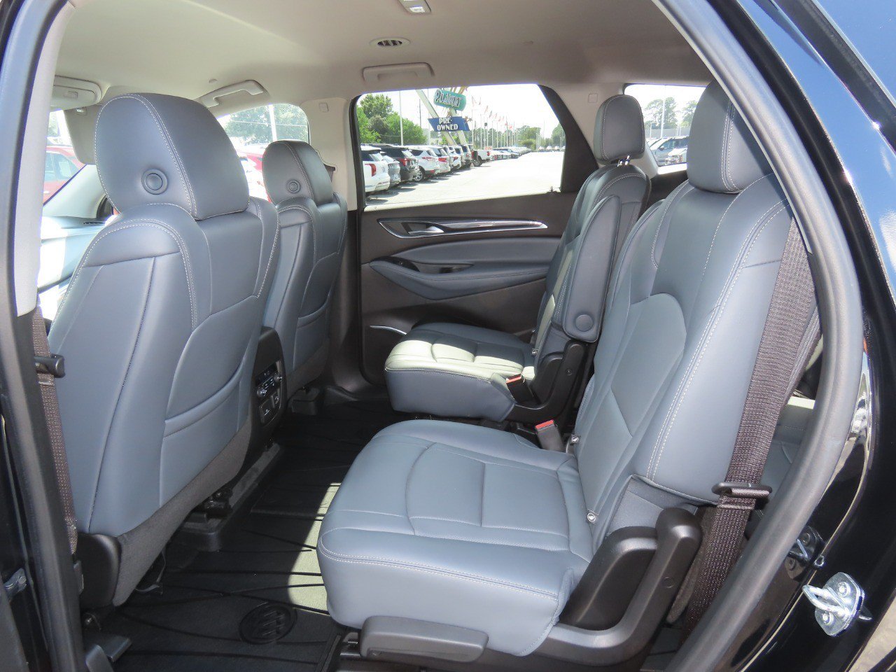 Used 2021 Buick Enclave Premium w/ Surround and Sites Package AWD/4WD image 21