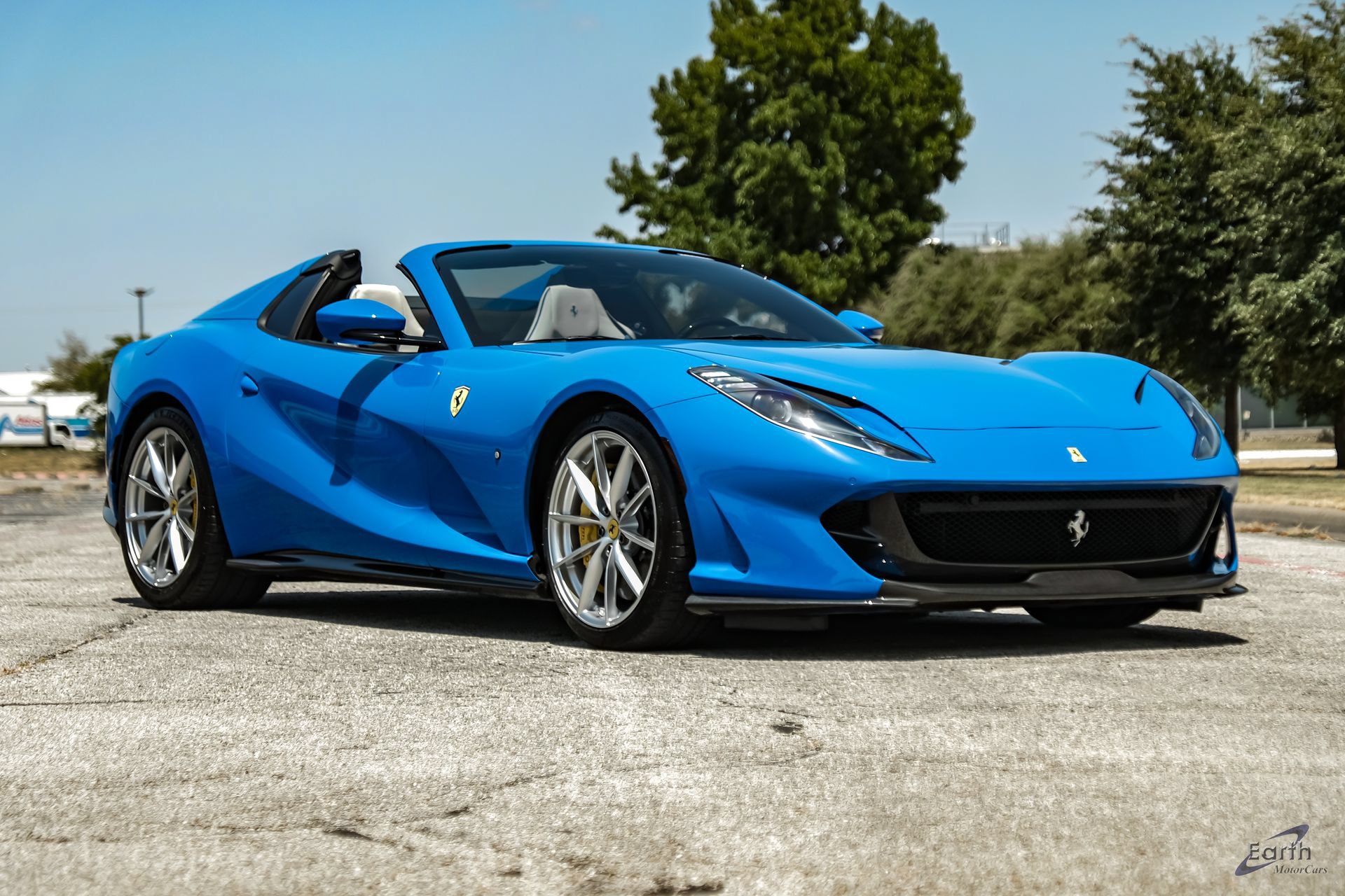 Used 2022 Ferrari 812 GTS RWD image 27