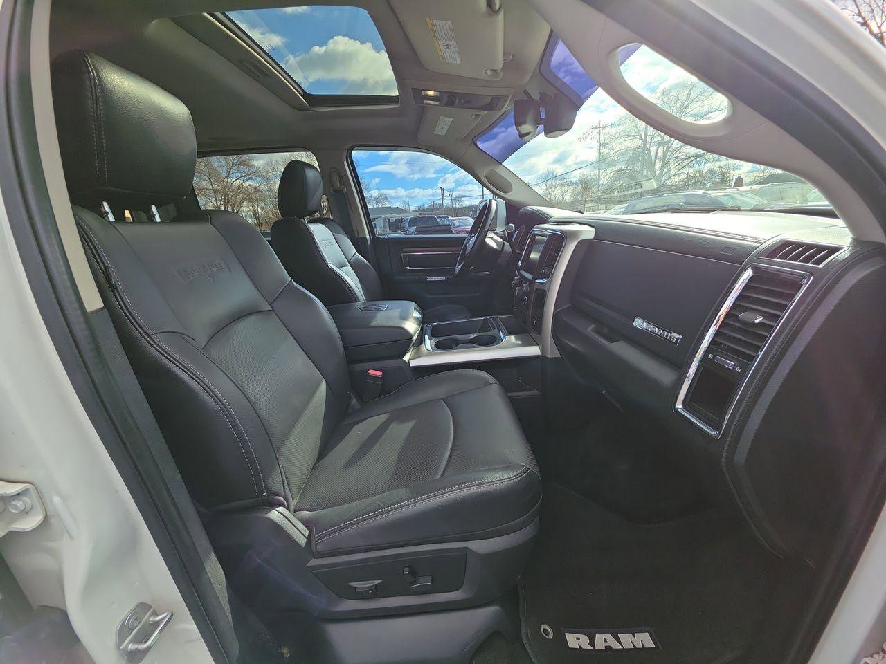 Used 2016 RAM 2500 Laramie w/ Sport Appearance Group image 8