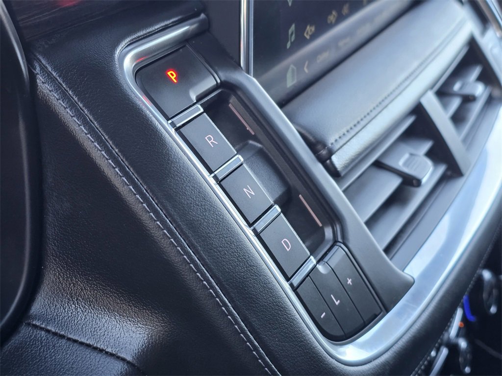 Used 2024 Chevrolet Suburban LT image 16