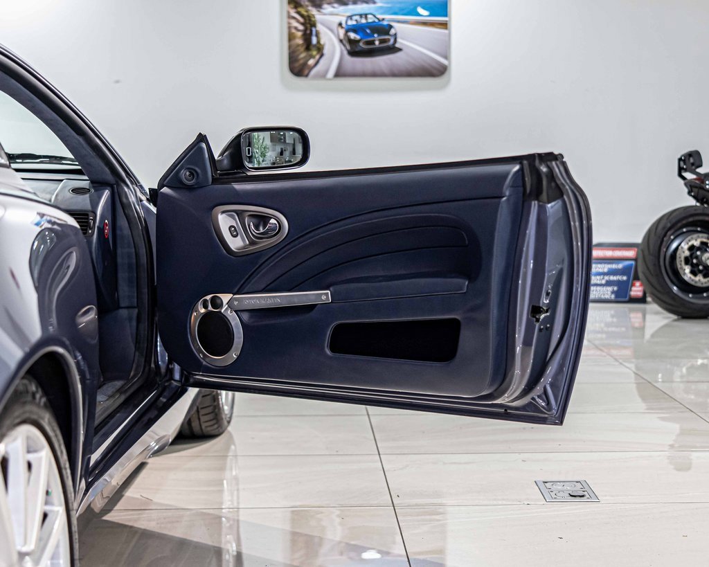 Used 2006 Aston Martin Vanquish S image 29