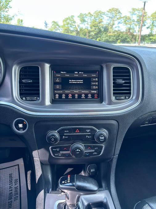 Used 2019 Dodge Charger SXT w/ Leather Interior Group image 29
