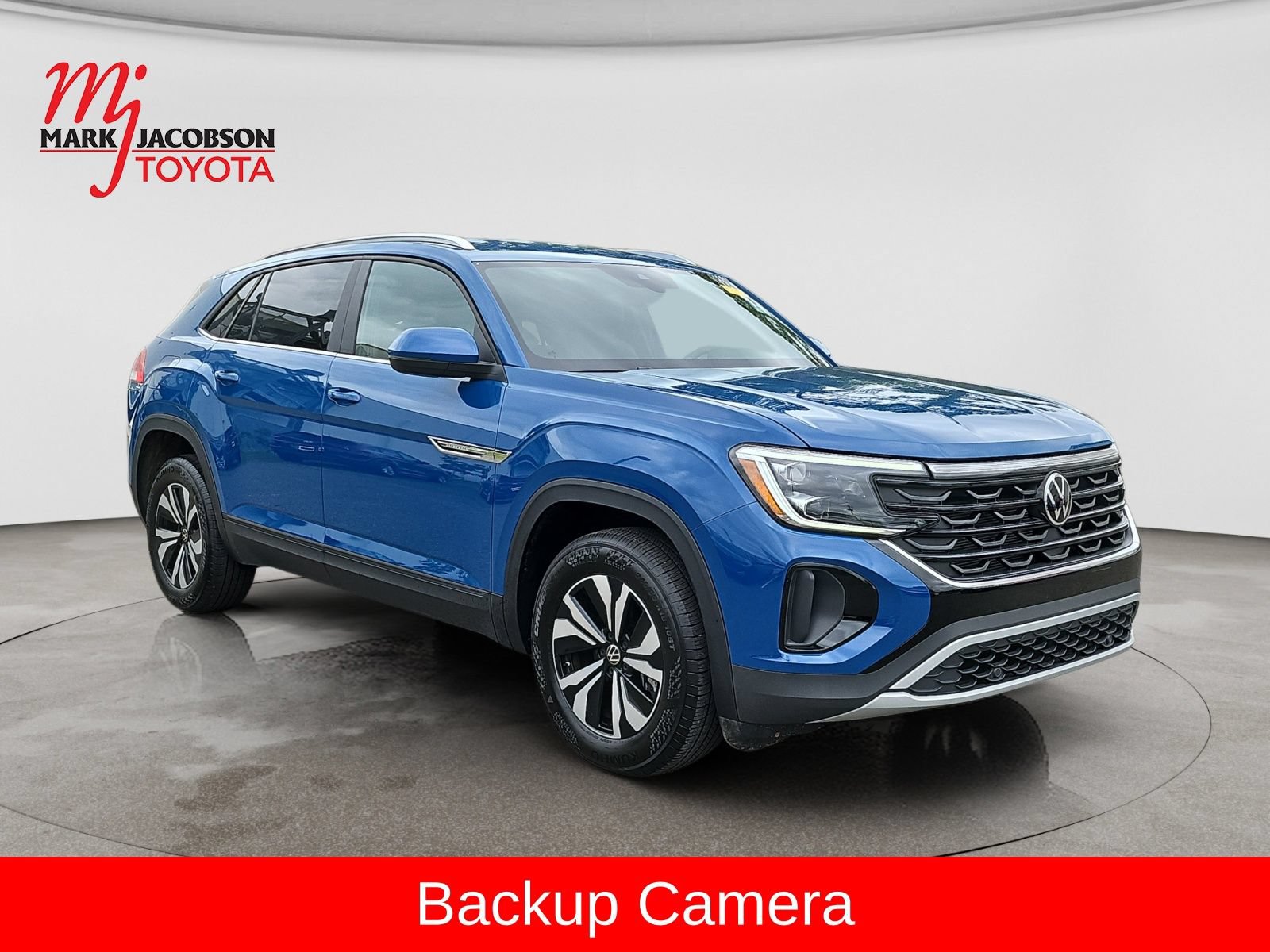 Used 2025 Volkswagen Atlas Cross Sport SE FWD image 4
