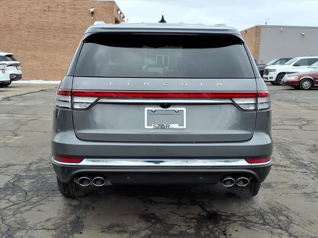 Certified 2024 Lincoln Aviator AWD w/ Premium Package image 6