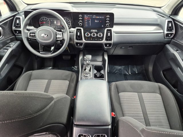 Used 2021 Kia Sorento LX AWD/4WD image 18