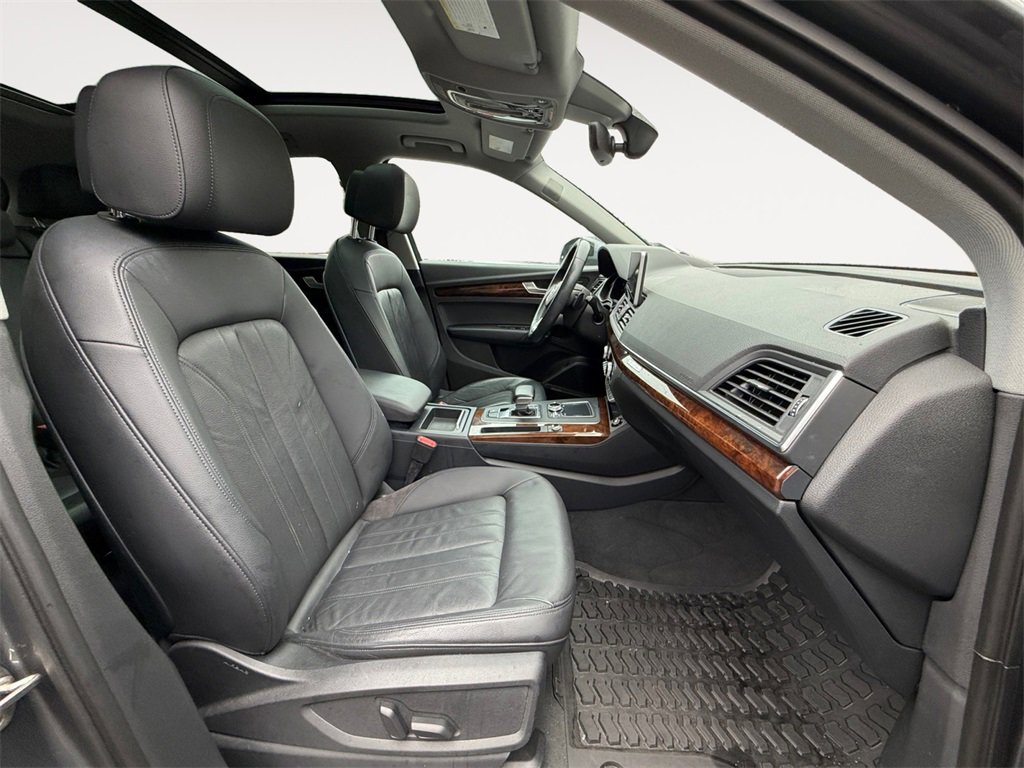 Used 2018 Audi Q5 2.0T Premium Plus w/ Premium Plus Package image 13