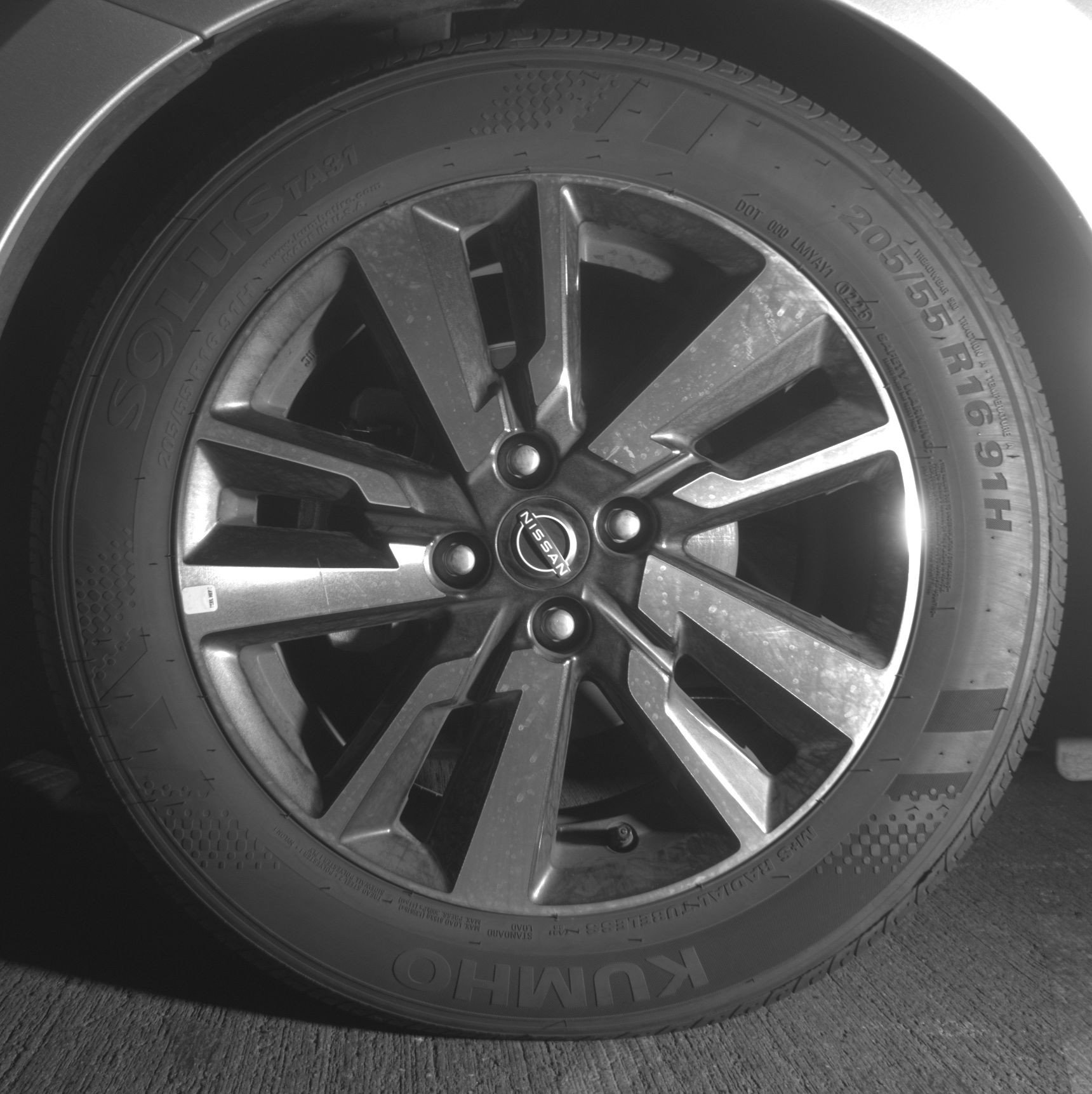 Used 2025 Nissan Versa SV image 12