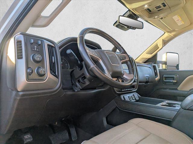 Used 2019 GMC Sierra 2500 Denali w/ Duramax Plus Package image 9