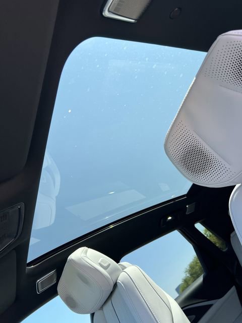 New 2026 Cadillac Lyriq Premium Luxury image 18