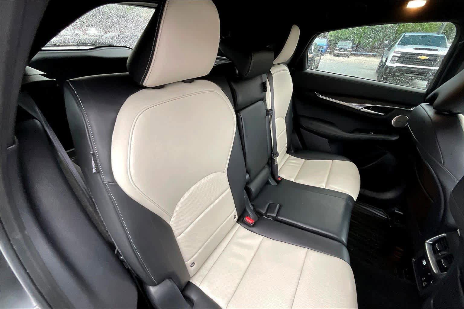 Used 2025 INFINITI QX55 Sensory w/ Lighting Package AWD/4WD image 19