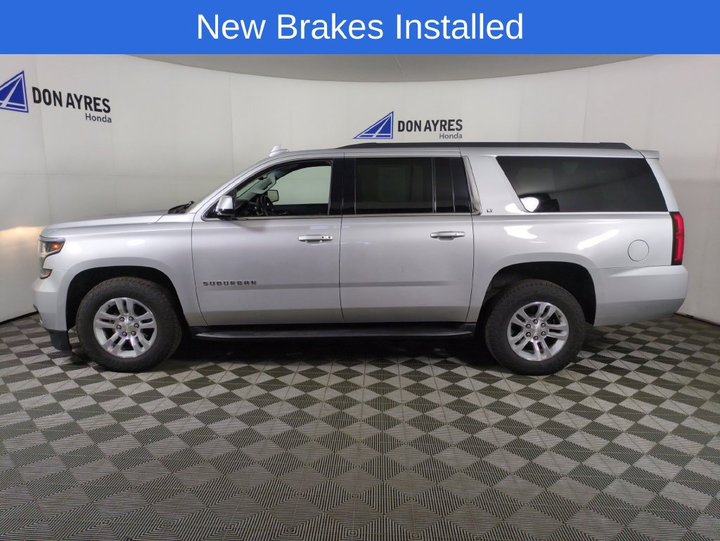 Used 2019 Chevrolet Suburban LT AWD/4WD image 2